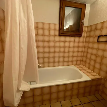Le Refuge Apartment *
