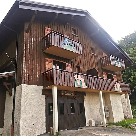 Le Refuge Apartment *